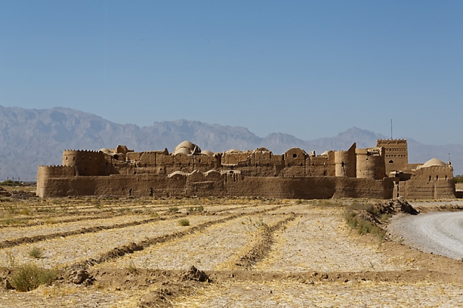 Mehriz-Caravanserail et fort de Saryazd-034